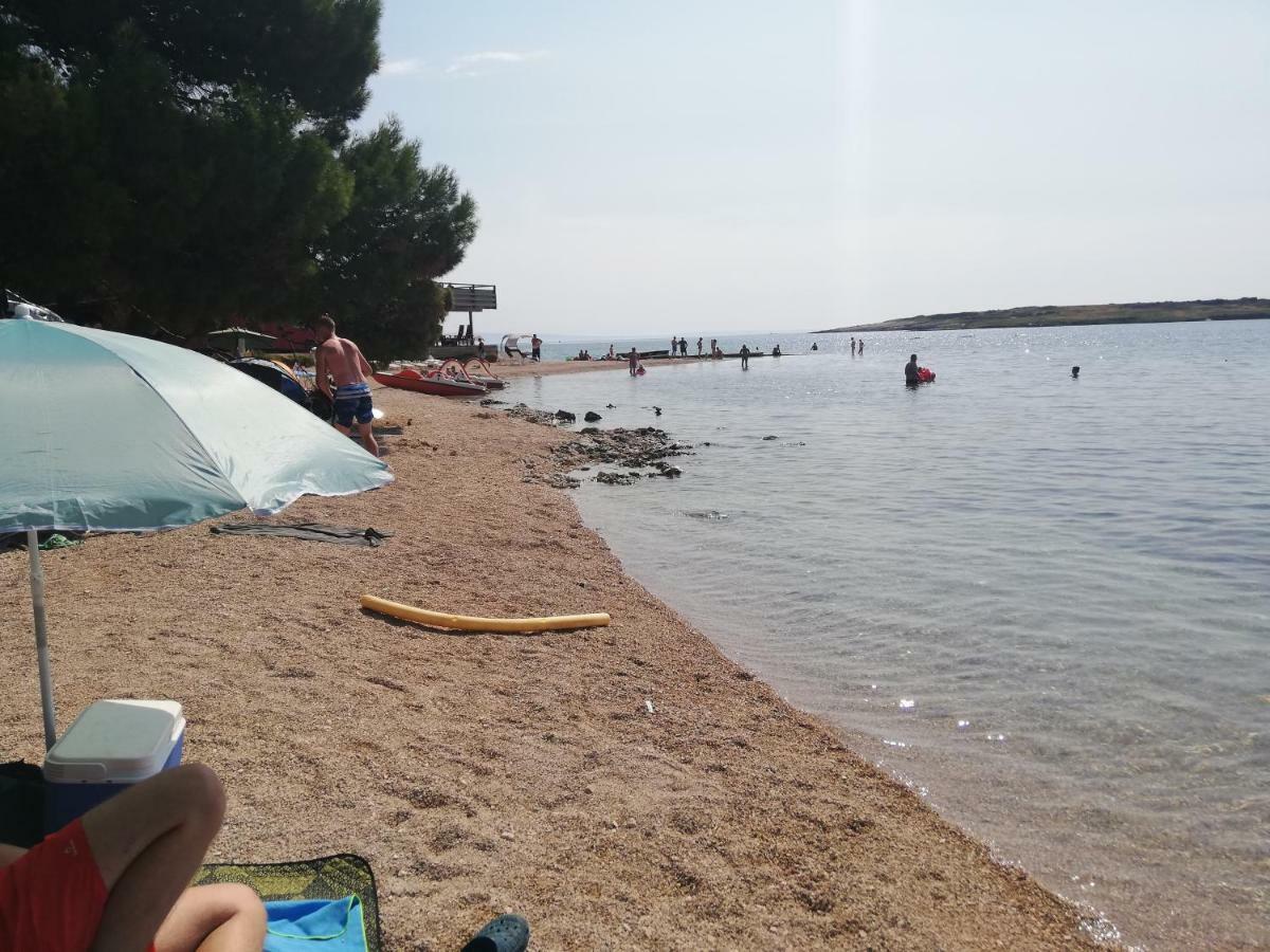 Apartmani Mia Ližnjan エクステリア 写真