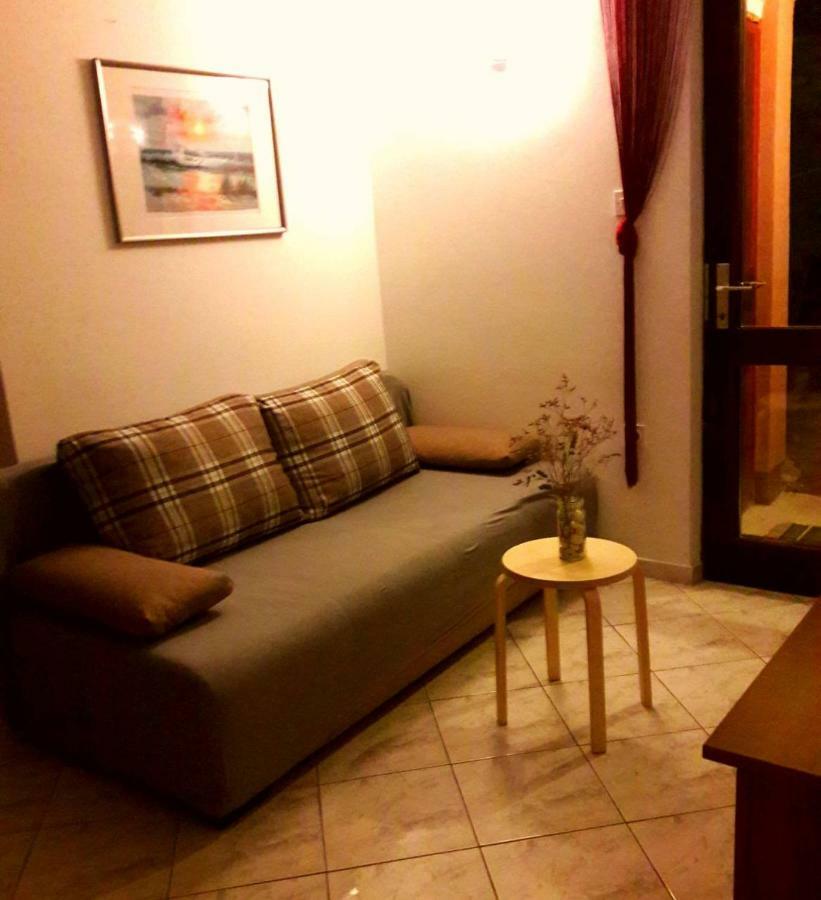 Apartmani Mia Ližnjan エクステリア 写真